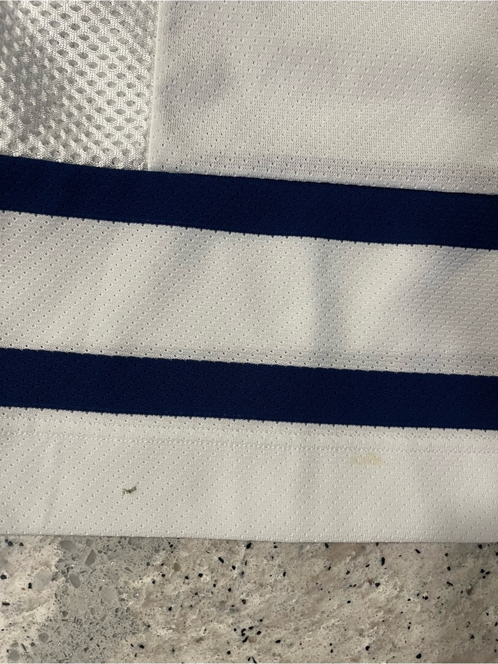Vintage CCM White Toronto Maple Leafs Hockey Jersey - Picture 2 of 12